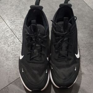 Nike womens Black and White Sneakers